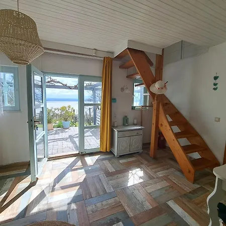 بيت للعطل Szoloskert Vendeghaz Badacsony باداتشونيتوماي