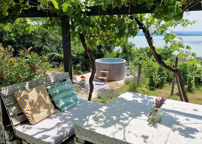 Ferienhaus Szoloskert Vendeghaz Badacsony